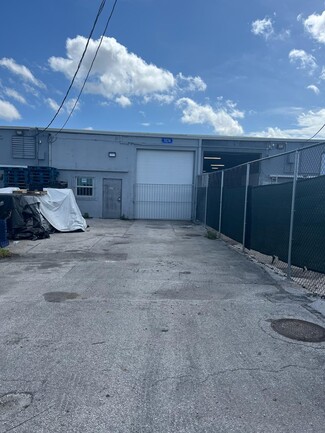 Plus de détails pour 3172-3182 NW 75th St, Miami, FL - Industriel/Logistique à louer