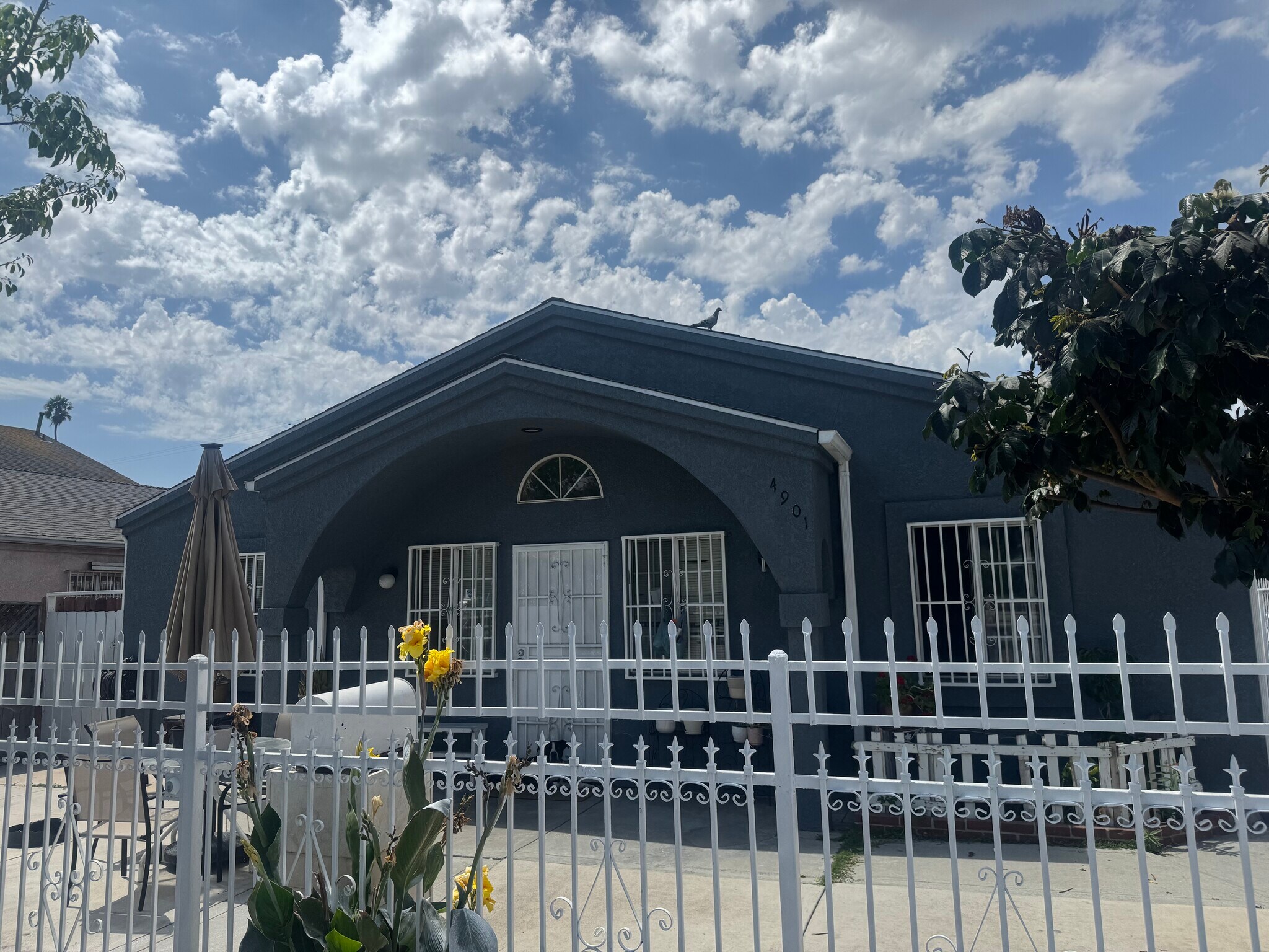 4901 S Normandie Ave, Los Angeles, CA à vendre Photo principale– Image 1 sur 8