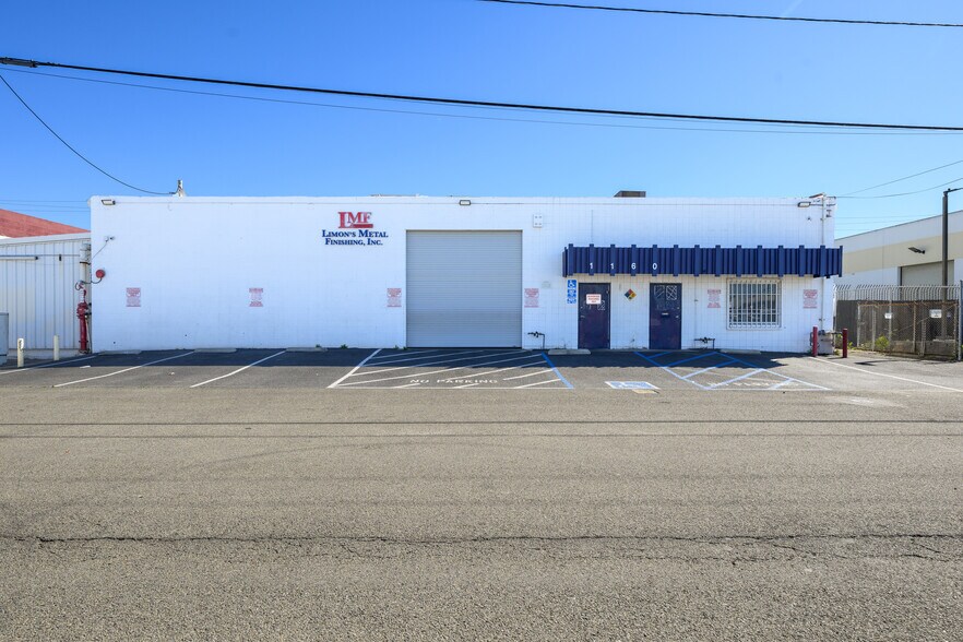 1160 Mercantile St, Oxnard, CA à vendre - Photo de l’immeuble – Image 2 sur 7