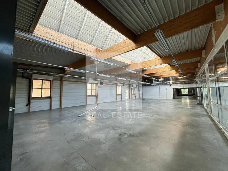 Local d’activités dans Villefranche-sur-Saône à louer Photo intérieure– Image 1 sur 5