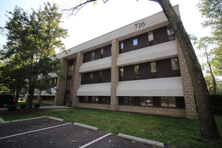 716 N Bethlehem Pike, Lower Gwynedd, PA à vendre Photo principale– Image 1 sur 4