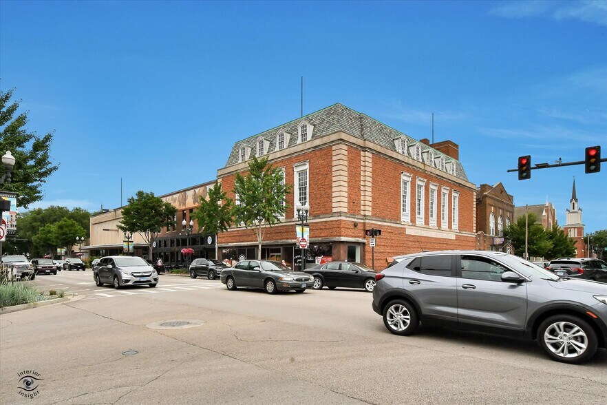 800 La Salle St, Ottawa, IL à vendre - Photo de l’immeuble – Image 3 sur 40
