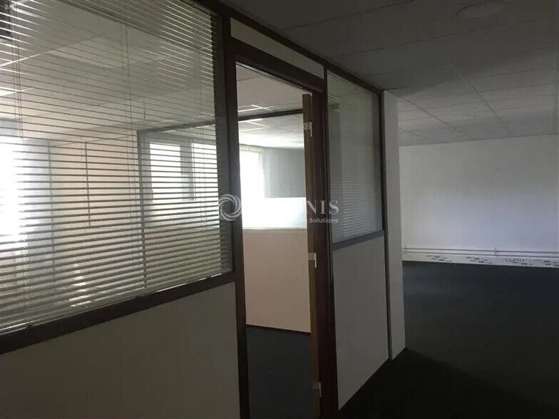 Bureau dans Massy à louer - Photo intérieure – Image 2 sur 5