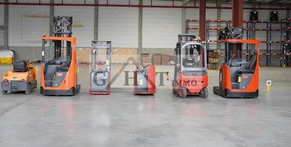 Industriel/Logistique dans Saint-Thibault-des-Vignes à vendre - Photo intérieure – Image 3 sur 3