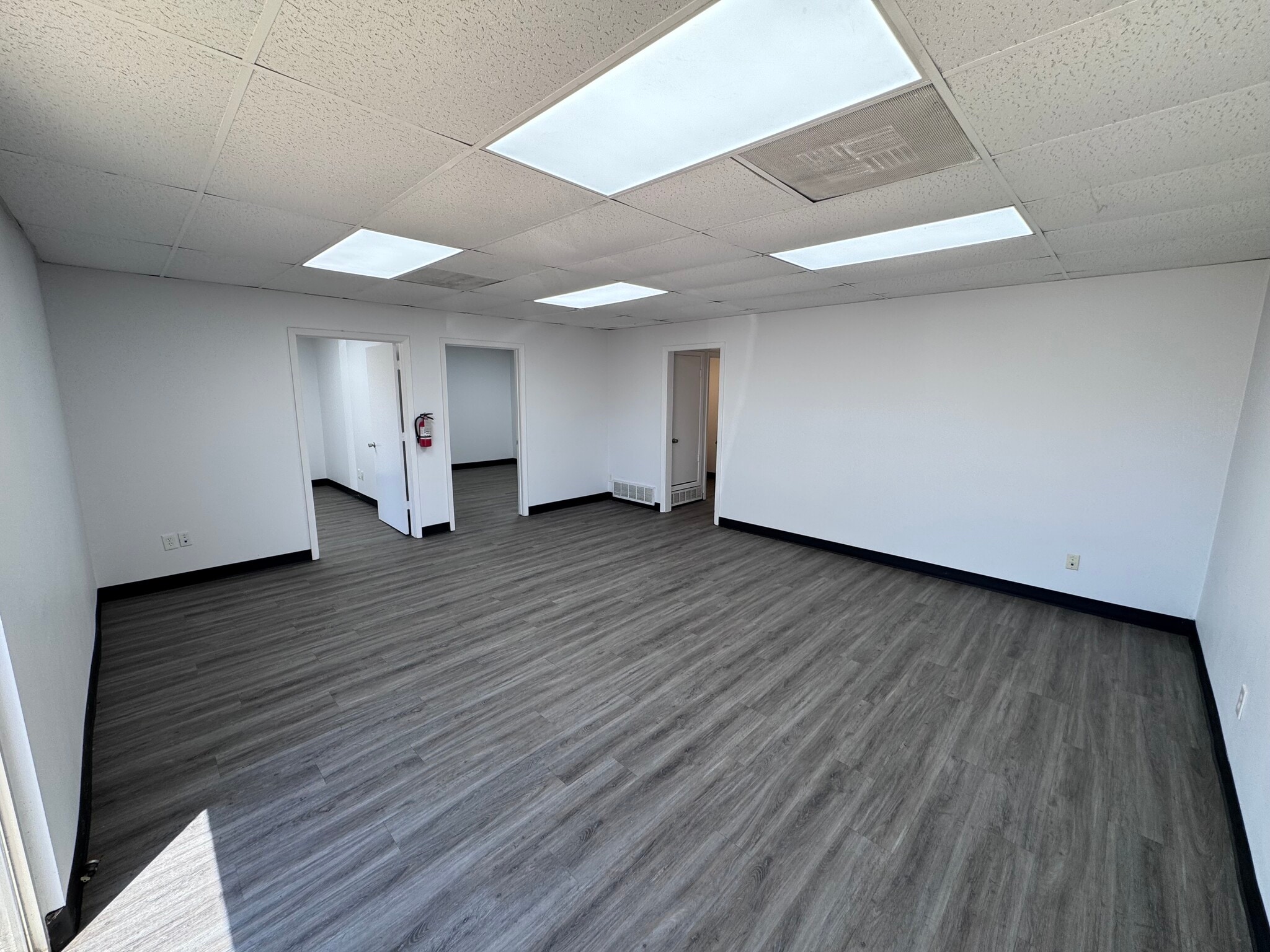 930-940 N Belt Line Rd, Irving, TX à louer Photo intérieure– Image 1 sur 6