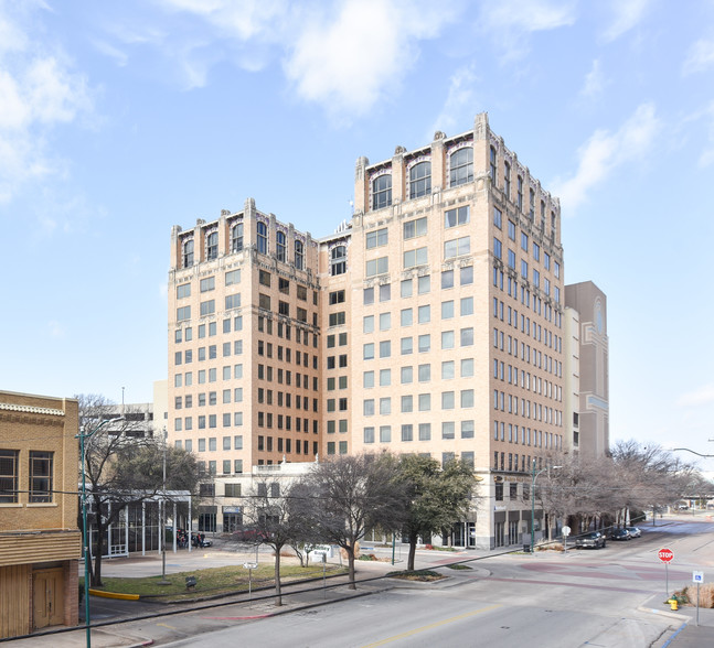 900 8th St, Wichita Falls, TX à louer - Photo de l’immeuble – Image 1 sur 6