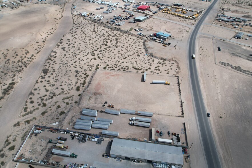 2575 Darrington Rd, El Paso, TX à vendre - Photo de l’immeuble – Image 2 sur 7