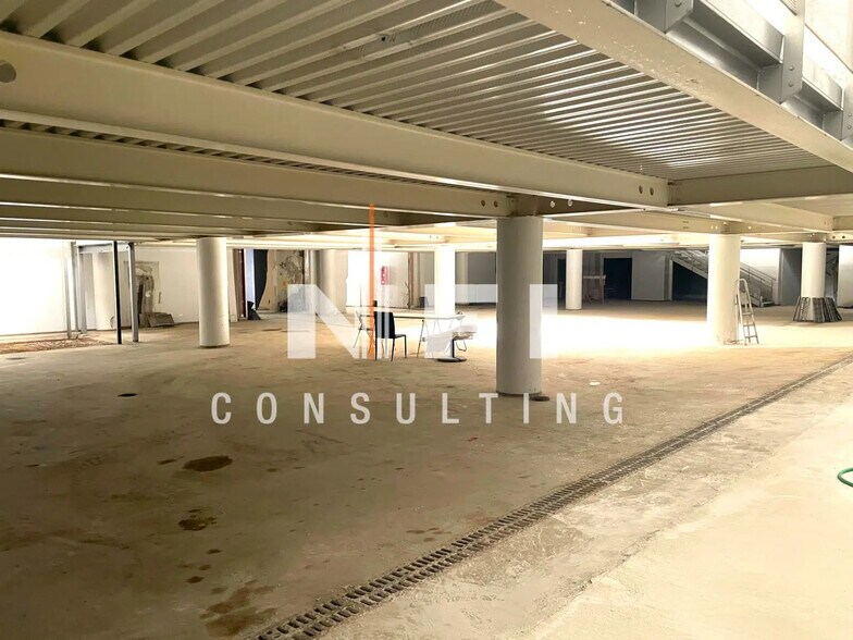 Local d'activités dans Cannes à vendre - Photo intérieure – Image 3 sur 3