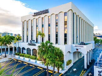 Plus de détails pour 2100 E Hallandale Beach Blvd, Hallandale Beach, FL - Bureau/Médical à louer