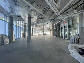 1 Collins Ave, Miami Beach, FL à louer Photo intérieure– Image 2 sur 11