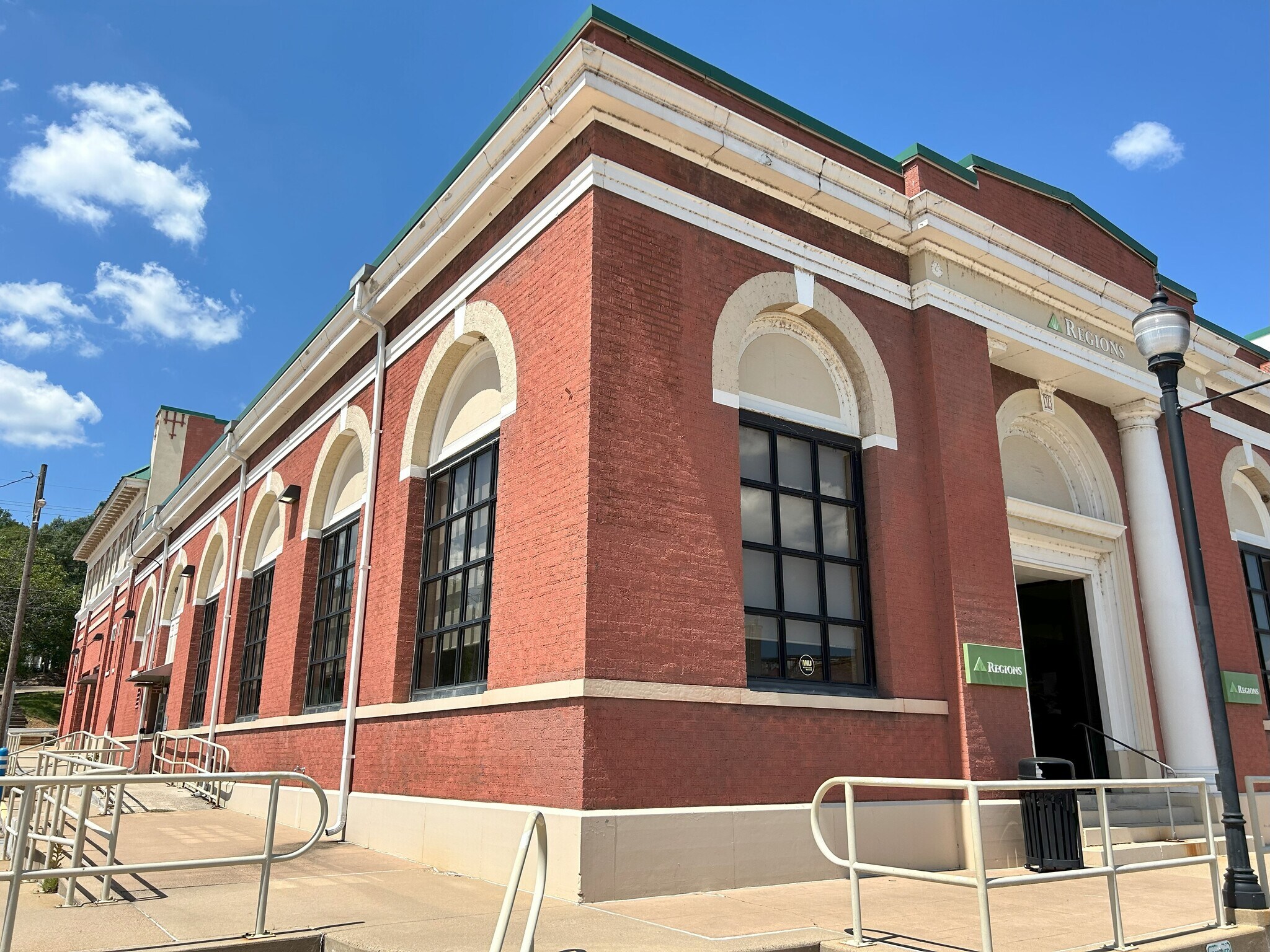 103 N Main St, Nashville, AR à vendre Photo de l’immeuble– Image 1 sur 11