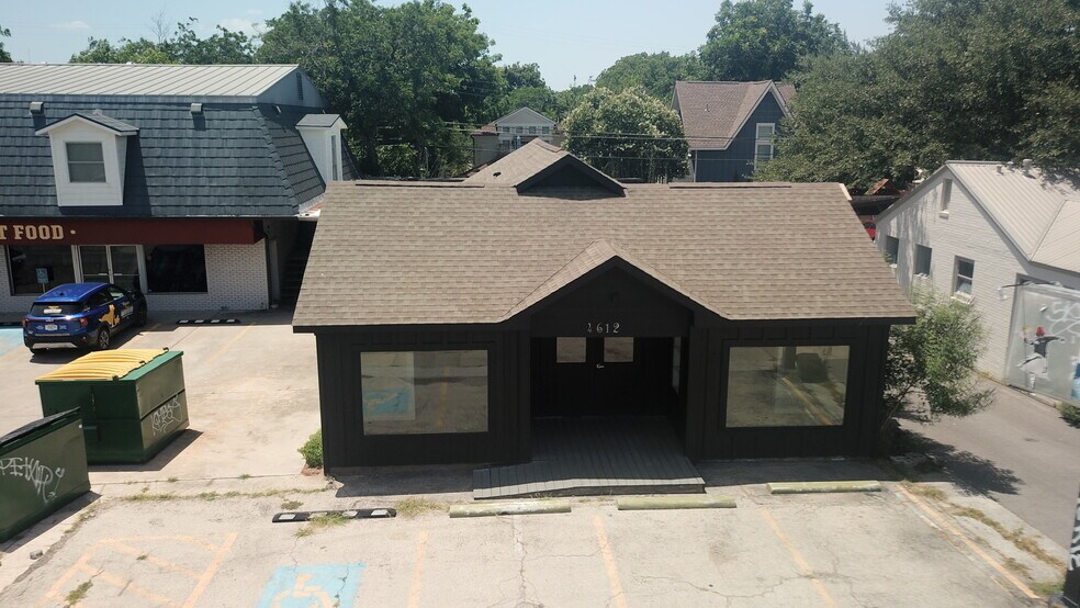 4612 Burnet Rd, Austin, TX à louer - Photo principale – Image 1 sur 11