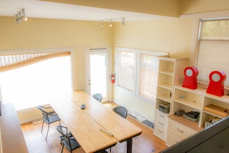 1027 Alma St, Palo Alto, CA à louer Photo intérieure– Image 1 sur 6