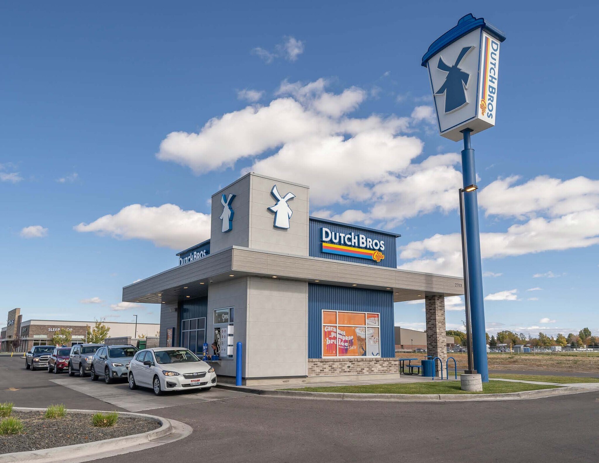 2703 E Sunnyside Rd, Ammon, ID à vendre Photo de l’immeuble– Image 1 sur 8