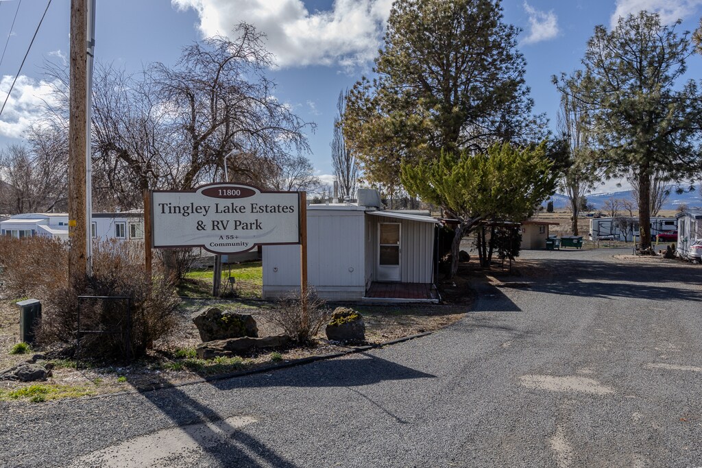11800 Tingley Ln, Klamath Falls, OR à vendre Photo principale– Image 1 sur 15