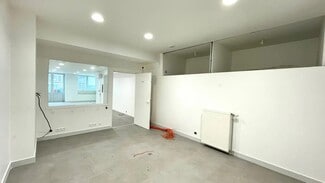 Plus de détails pour Local commercial à louer
