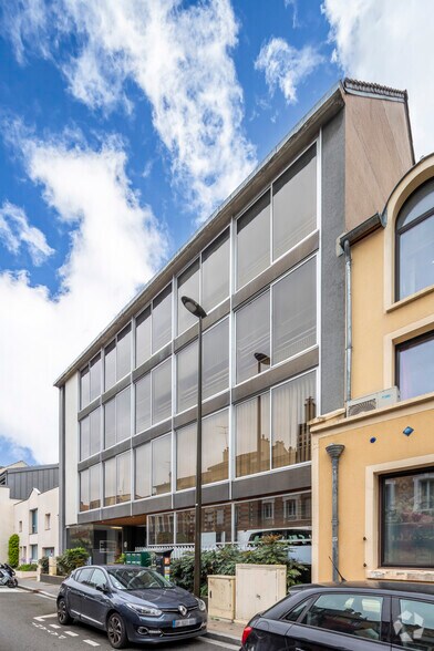Bureau dans Boulogne-Billancourt à louer - Photo de l’immeuble – Image 2 sur 2
