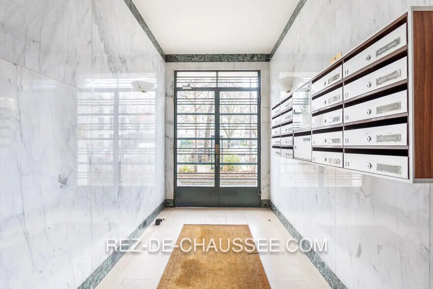 Bureau dans Paris à vendre - Photo de l’immeuble – Image 1 sur 10