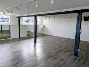 222 N Lincoln St, Port Angeles, WA à louer Photo intérieure– Image 2 sur 5