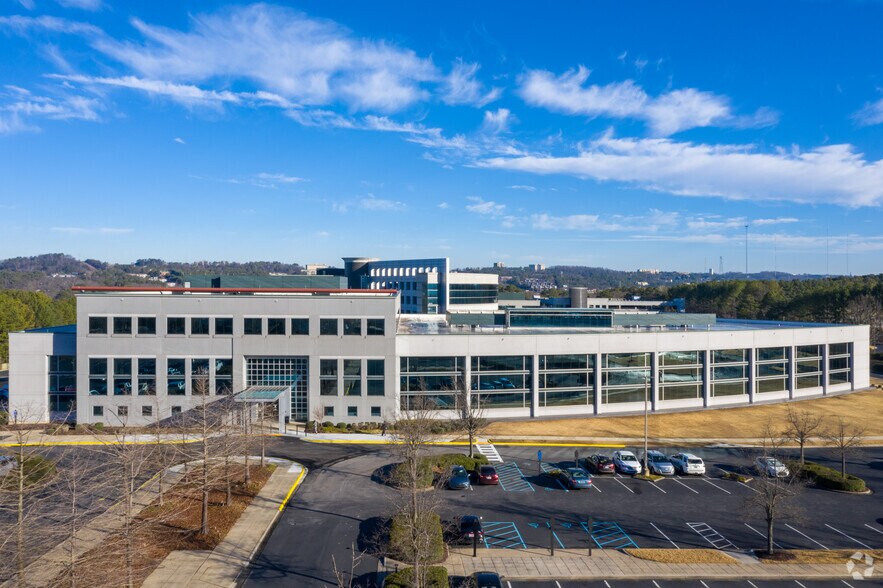 200 Wildwood Pky, Birmingham, AL à louer - Photo de l’immeuble – Image 3 sur 8