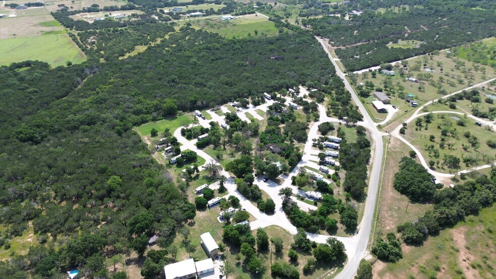 1220 County Road 321, Bertram, TX à vendre - Photo de l’immeuble – Image 2 sur 19