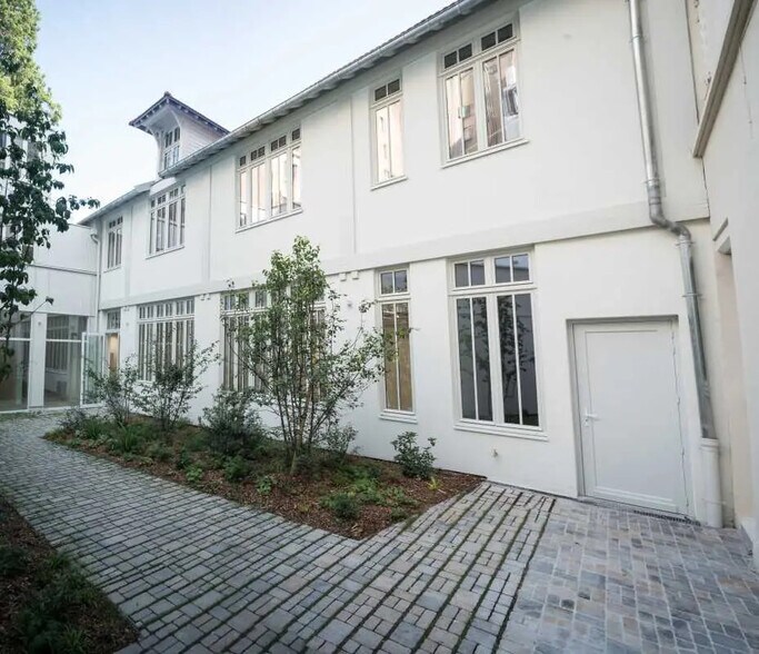 Bureau dans Paris à louer - Photo de l’immeuble – Image 2 sur 19