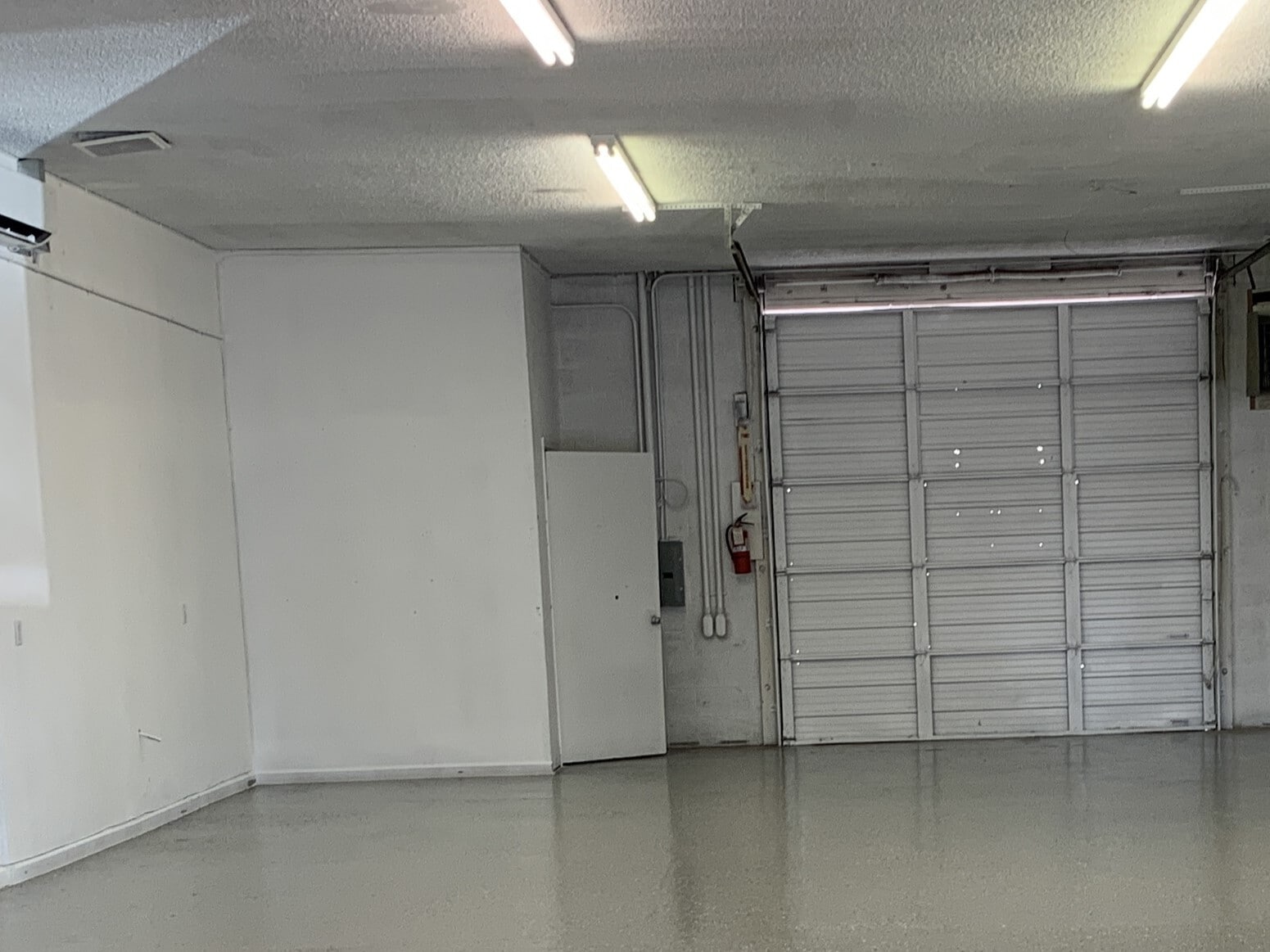 2064 Plaza Dr, Bullhead City, AZ à louer Photo intérieure– Image 1 sur 19