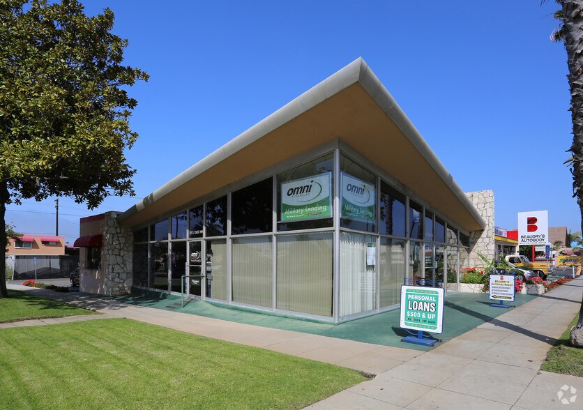 325 S Coast Hwy, Oceanside, CA à vendre - Photo principale – Image 1 sur 22