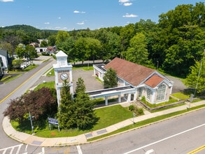 662 E Main St, Mount Kisco, NY à louer Aérien– Image 2 sur 4