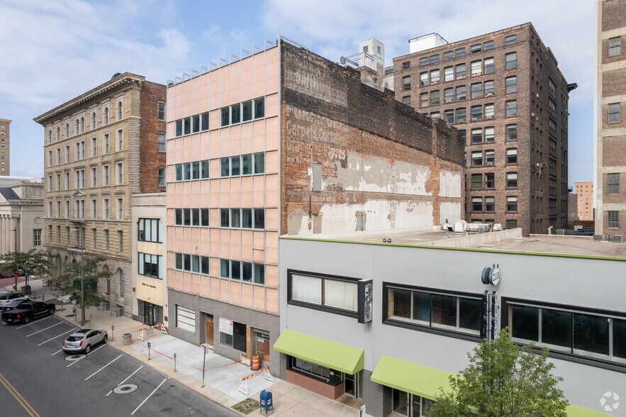 317 N Superior St, Toledo, OH à louer - Photo de l’immeuble – Image 2 sur 3