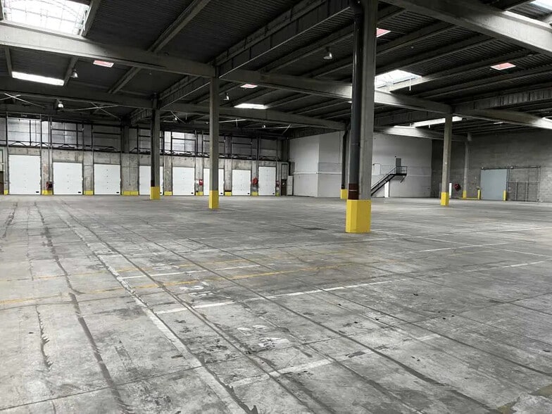 Bureau dans Corbas à louer - Photo de l’immeuble – Image 3 sur 31