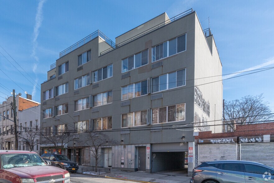 286 Stanhope St, Brooklyn, NY à louer - Photo de l’immeuble – Image 2 sur 13