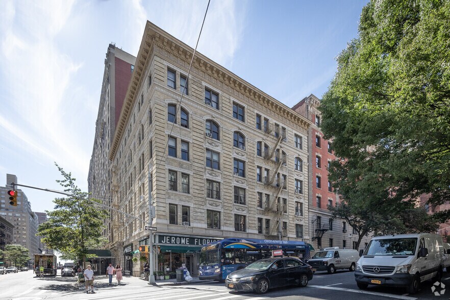 1369-1379 Madison Ave, New York, NY à louer - Photo de l’immeuble – Image 3 sur 4