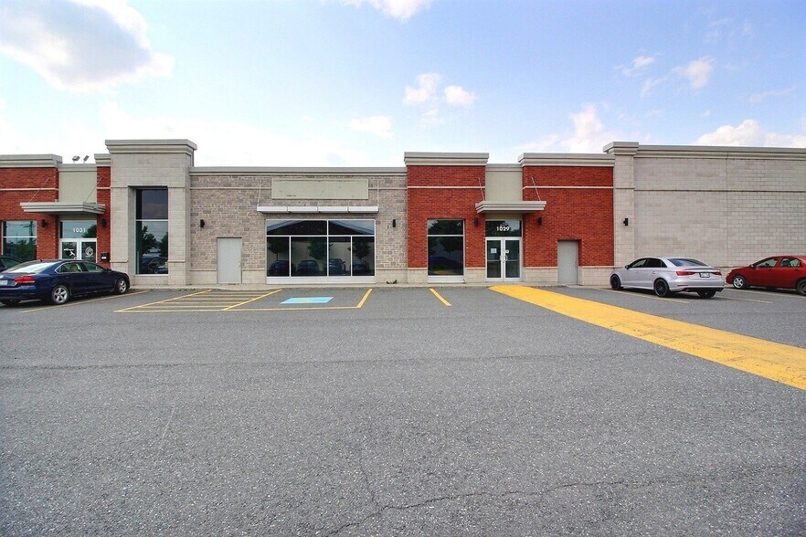 1027-1031 Boul Saint-Joseph, Drummondville, QC à louer - Photo principale – Image 1 sur 2