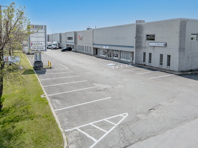 3240 Av Watt, Québec, QC à louer - Photo de l’immeuble – Image 1 sur 9