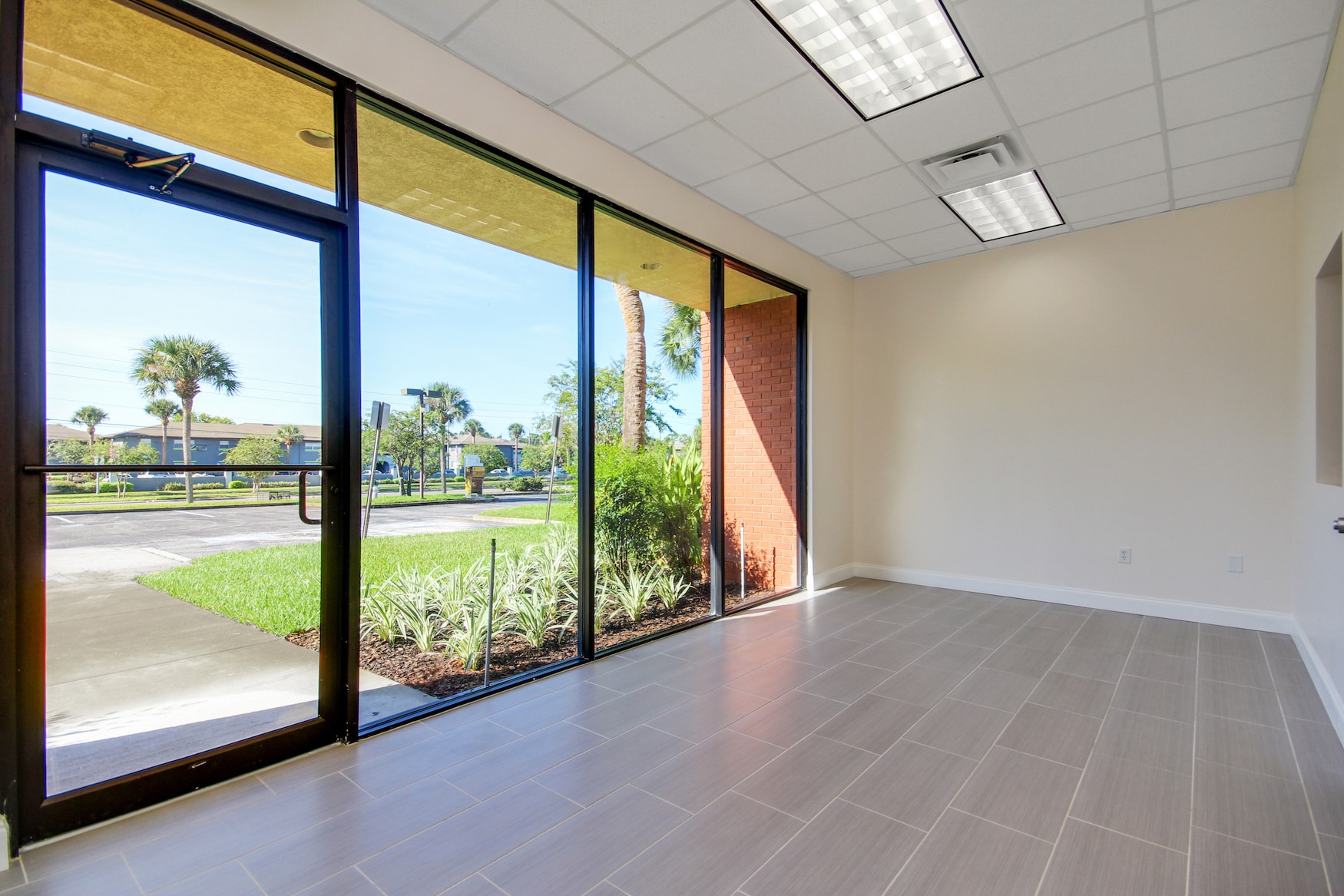 7151 University Blvd, Winter Park, FL à louer Photo intérieure– Image 1 sur 17