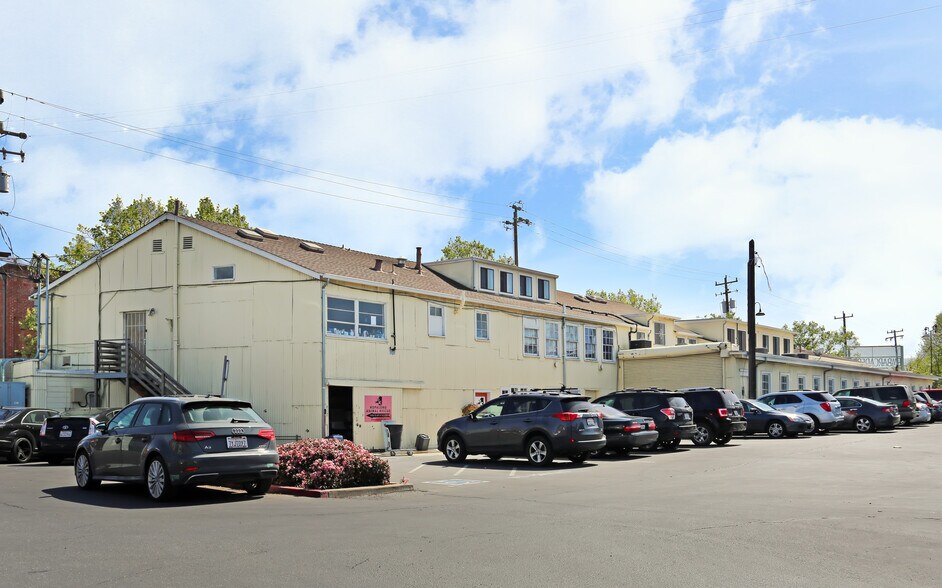 1035-1045 22nd Ave, Oakland, CA à louer - Photo de l’immeuble – Image 2 sur 2