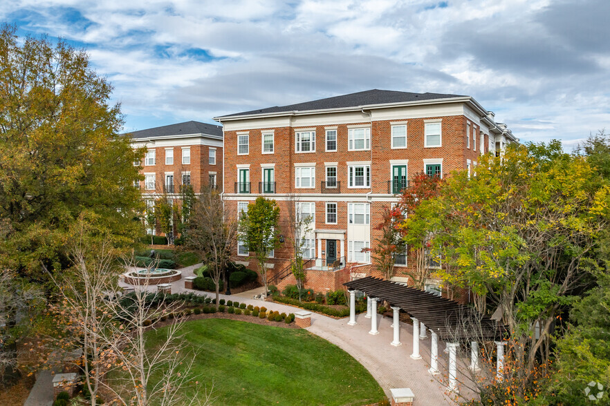8 Granite Pl, Gaithersburg, MD à vendre - Photo de l’immeuble – Image 3 sur 6