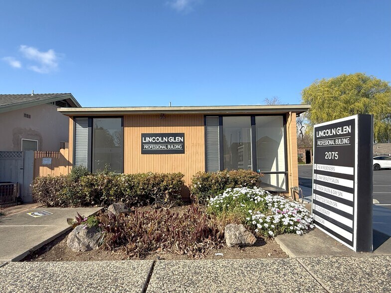 2075 Lincoln Ave, San Jose, CA à vendre - Photo de l’immeuble – Image 3 sur 32