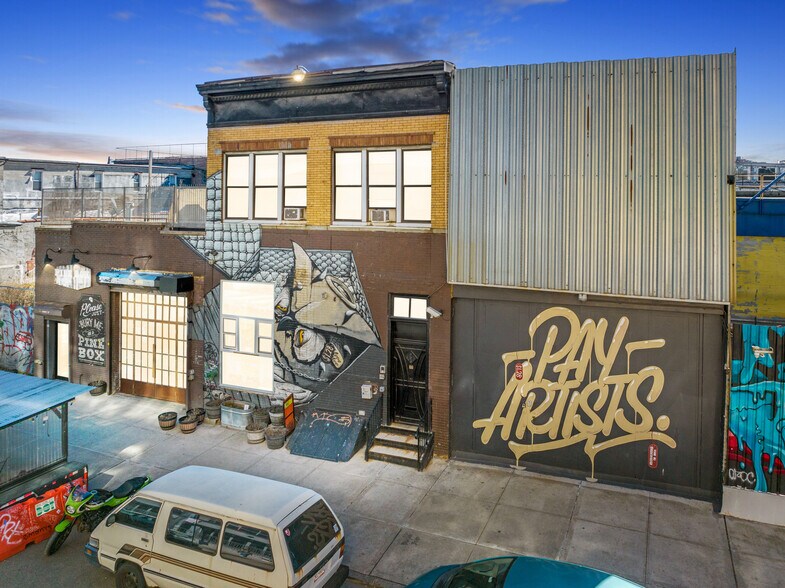 10 Grattan St, Brooklyn, NY à louer - Photo de l’immeuble – Image 3 sur 10