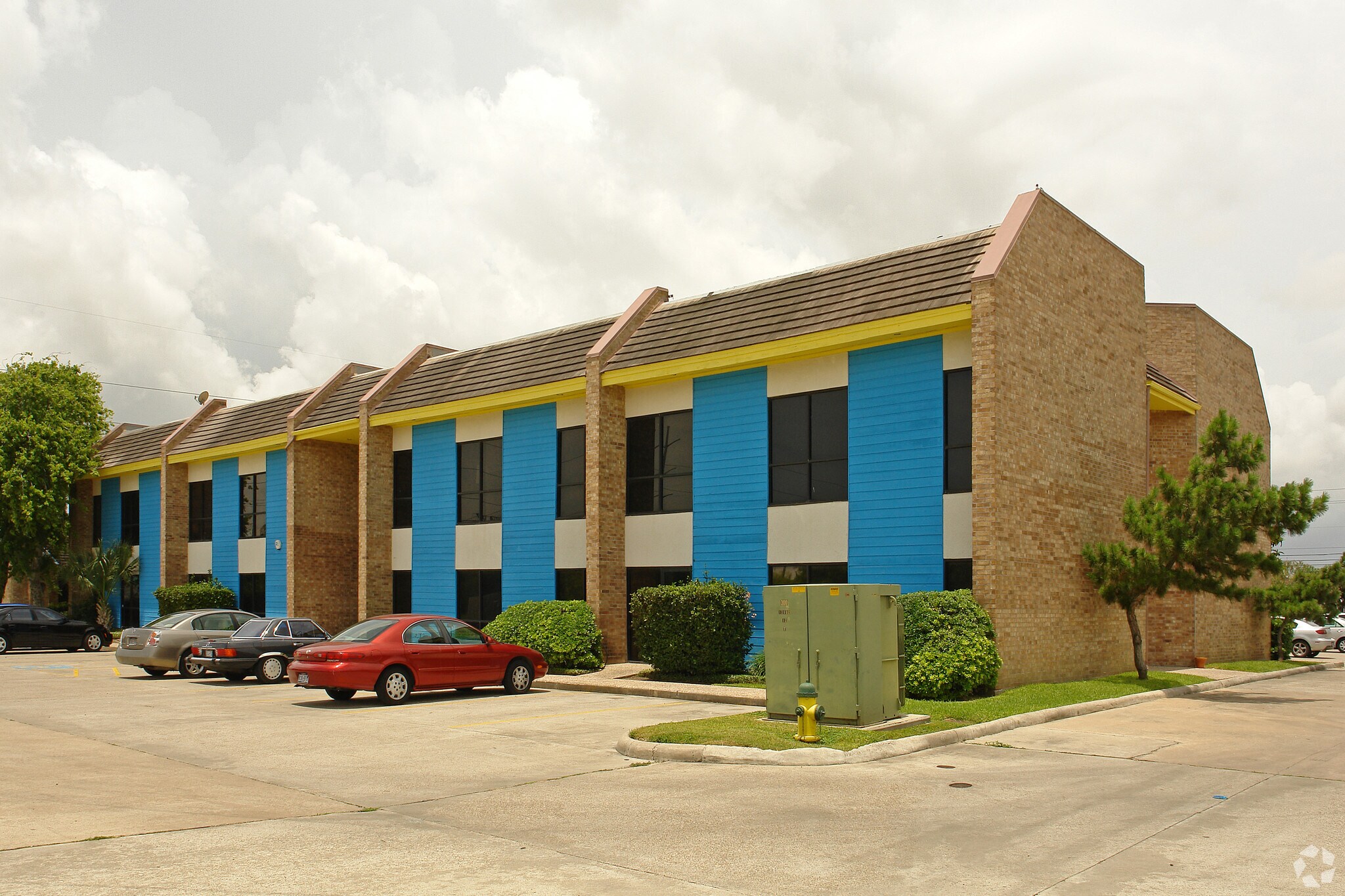 5866 S Staples St, Corpus Christi, TX à louer Photo principale– Image 1 sur 9