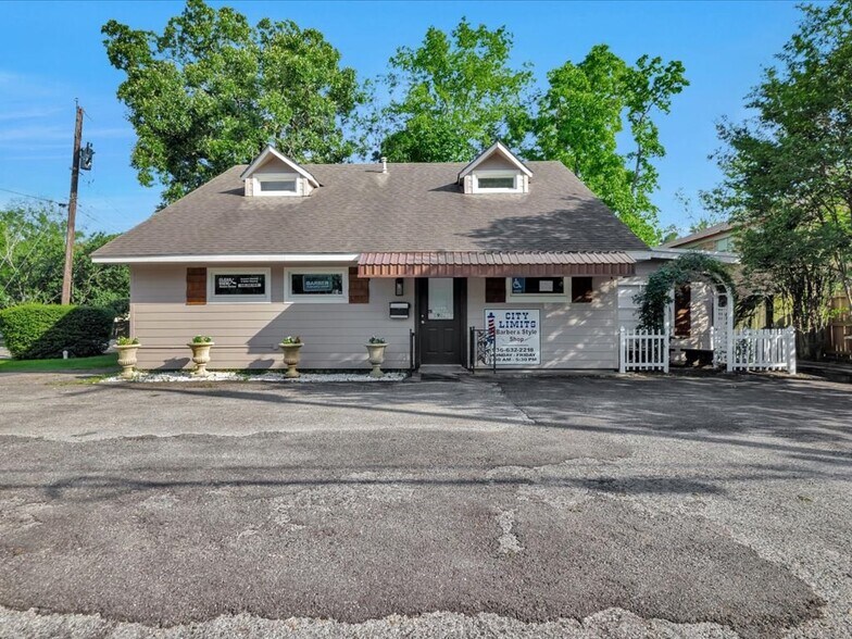 1103 Pershing Ave, Lufkin, TX à vendre - Photo de l’immeuble – Image 2 sur 25
