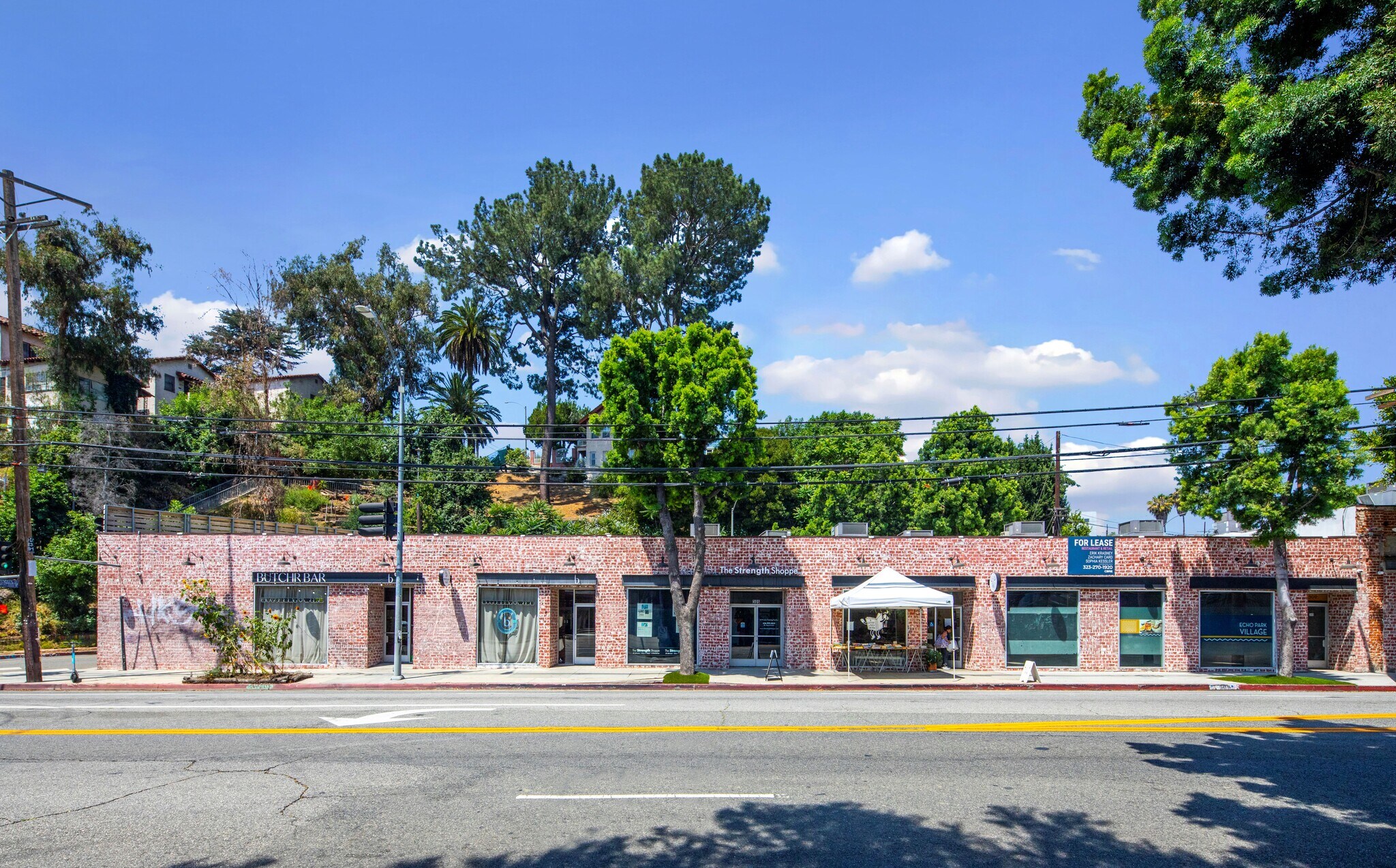 301-343 N Glendale Blvd, Los Angeles, CA à louer Photo de l’immeuble– Image 1 sur 22