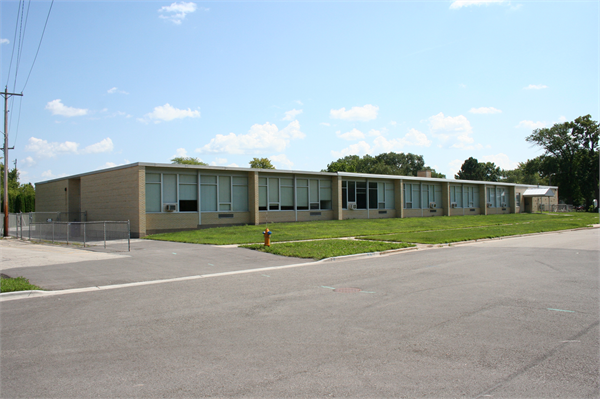 670 Main Ave, De Pere, WI à vendre - Photo de l’immeuble – Image 2 sur 2