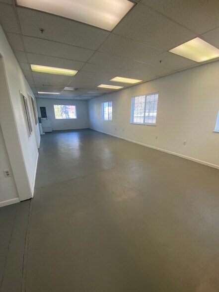 20512 Nels Anderson Pl, Bend, OR à louer - Photo de l’immeuble – Image 3 sur 4