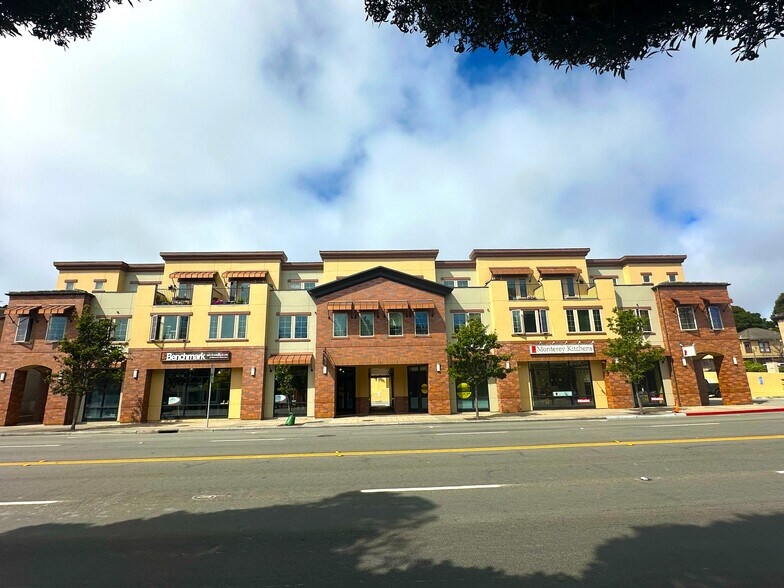 131 Lighthouse Ave, Monterey, CA à louer - Photo de l’immeuble – Image 3 sur 11