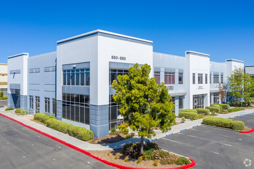 850 Jetty Ln, Chula Vista, CA à louer - Photo principale – Image 1 sur 6