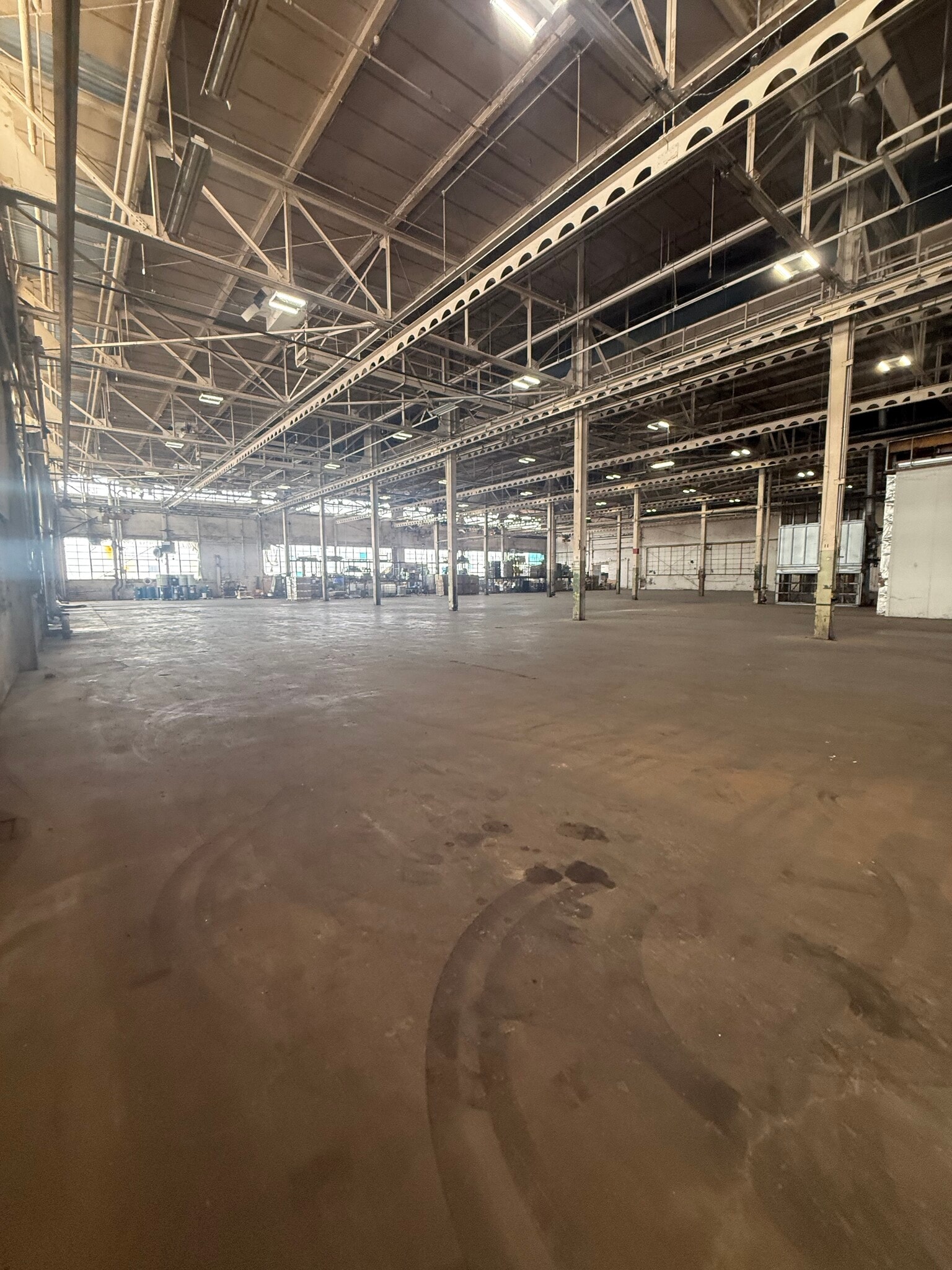 2221 Niagara Falls Blvd, Wheatfield Township, NY à louer Photo intérieure– Image 1 sur 10