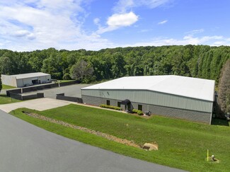 Plus de détails pour 152 S Iredell Industrial Park Rd, Mooresville, NC - Local d'activités à louer