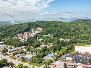 2 Walden Ridge Dr, Asheville, NC - VUE AÉRIENNE  vue de carte - Image1